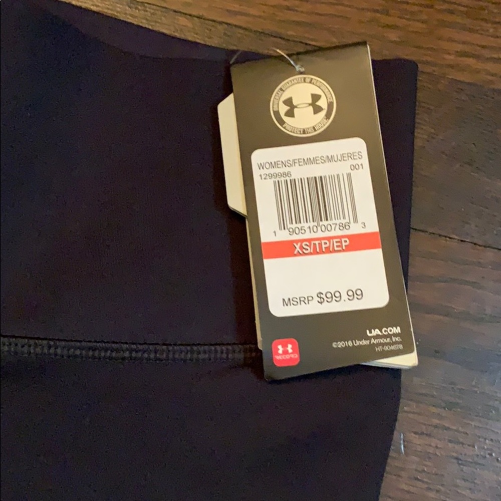 Under armour leggings.
